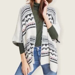 Anthropologie‎ Akemi + Kin Poncho